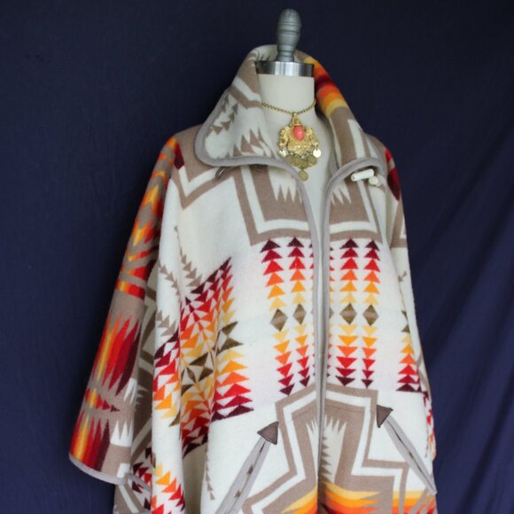 SOLD Pendleton chief Joseph wool blanket cape wrap jacket Aztec tribal coat - Picture 6 of 12